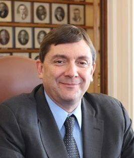 Troy Jackson Headshot 1