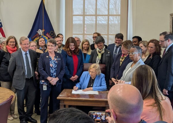 https://scorecard.maineconservation.org/assets/photos/Mills-Signature-on-LD-1-1.jpg